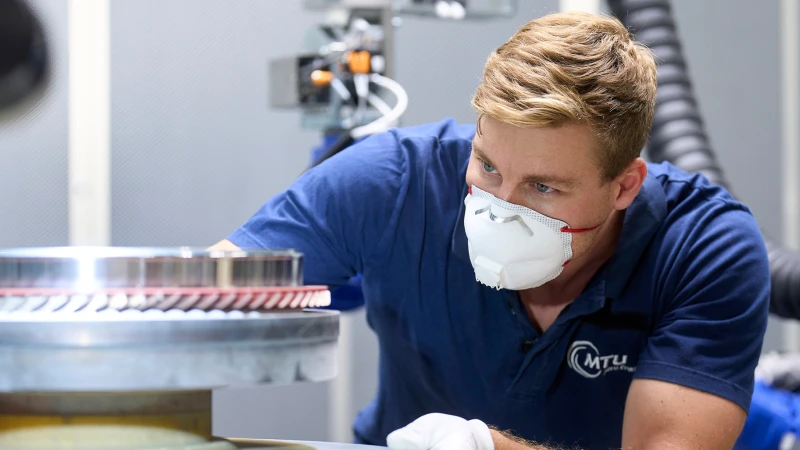 Beschichtungen in Triebwerken: Thermische Verfahren