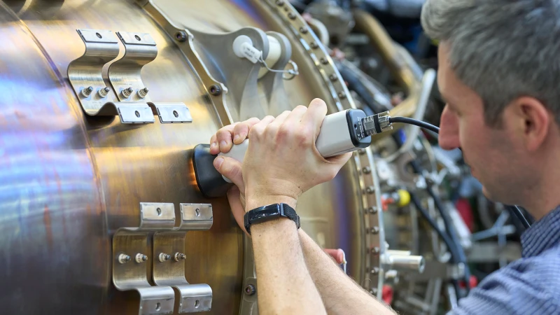 Mit GelSight misst die MTU selbst kleine Schönheitsfehler