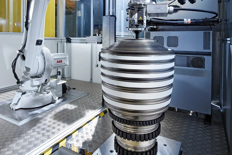 Präzise Verschraubung: