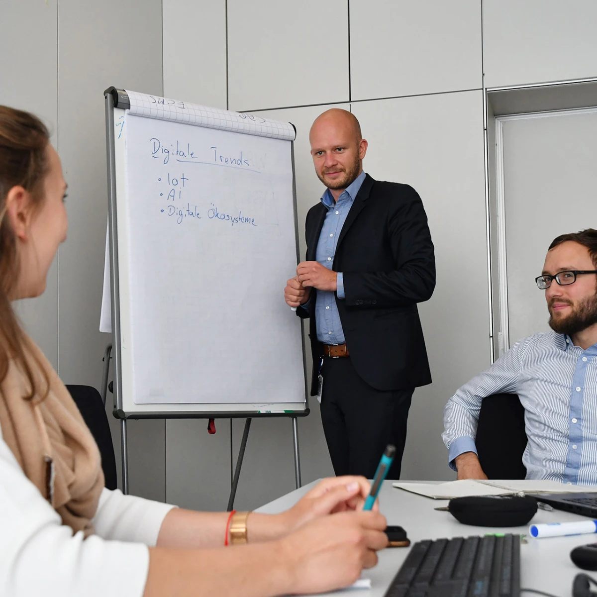 aeroreport_die-digitale-transformation-managen_2